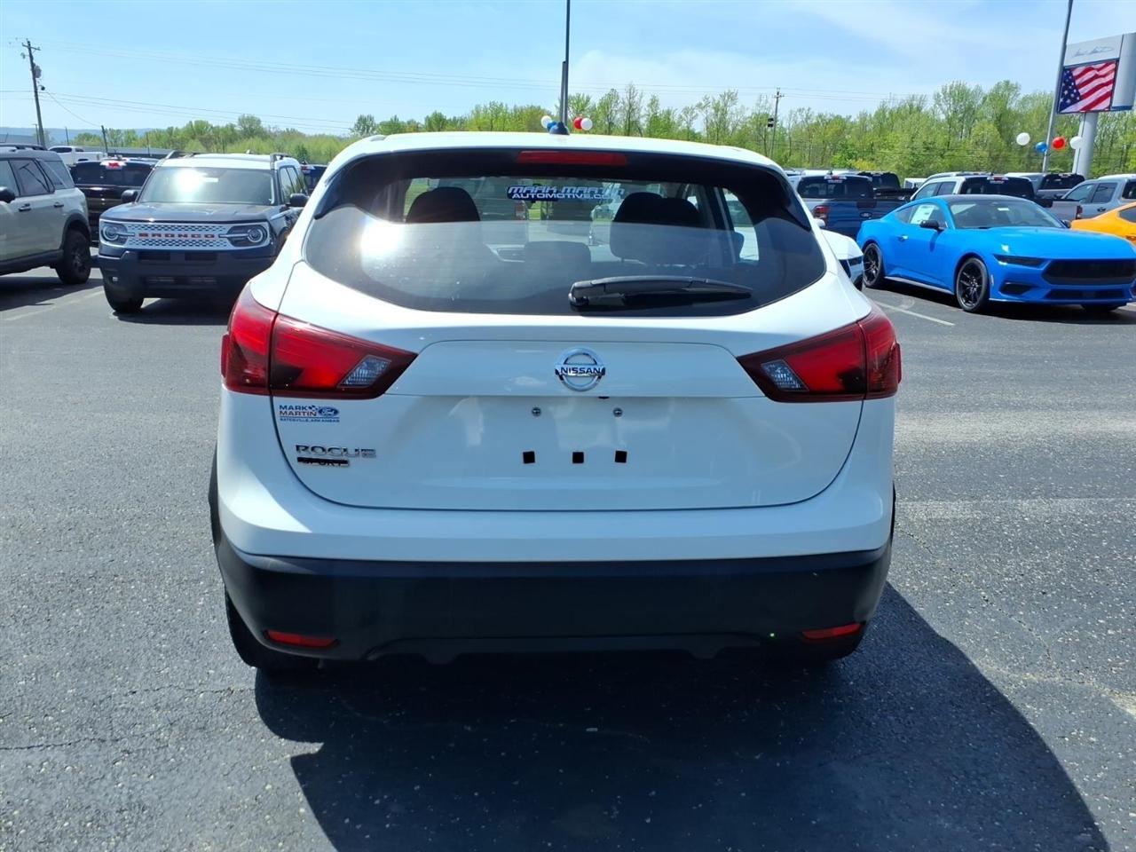 Nissan Rogue Sport  2019