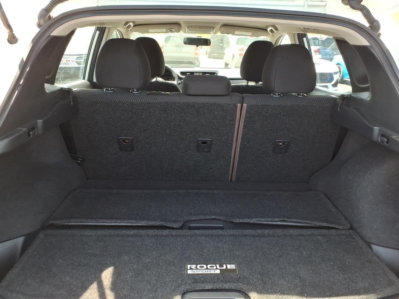 Nissan Rogue Sport  2019