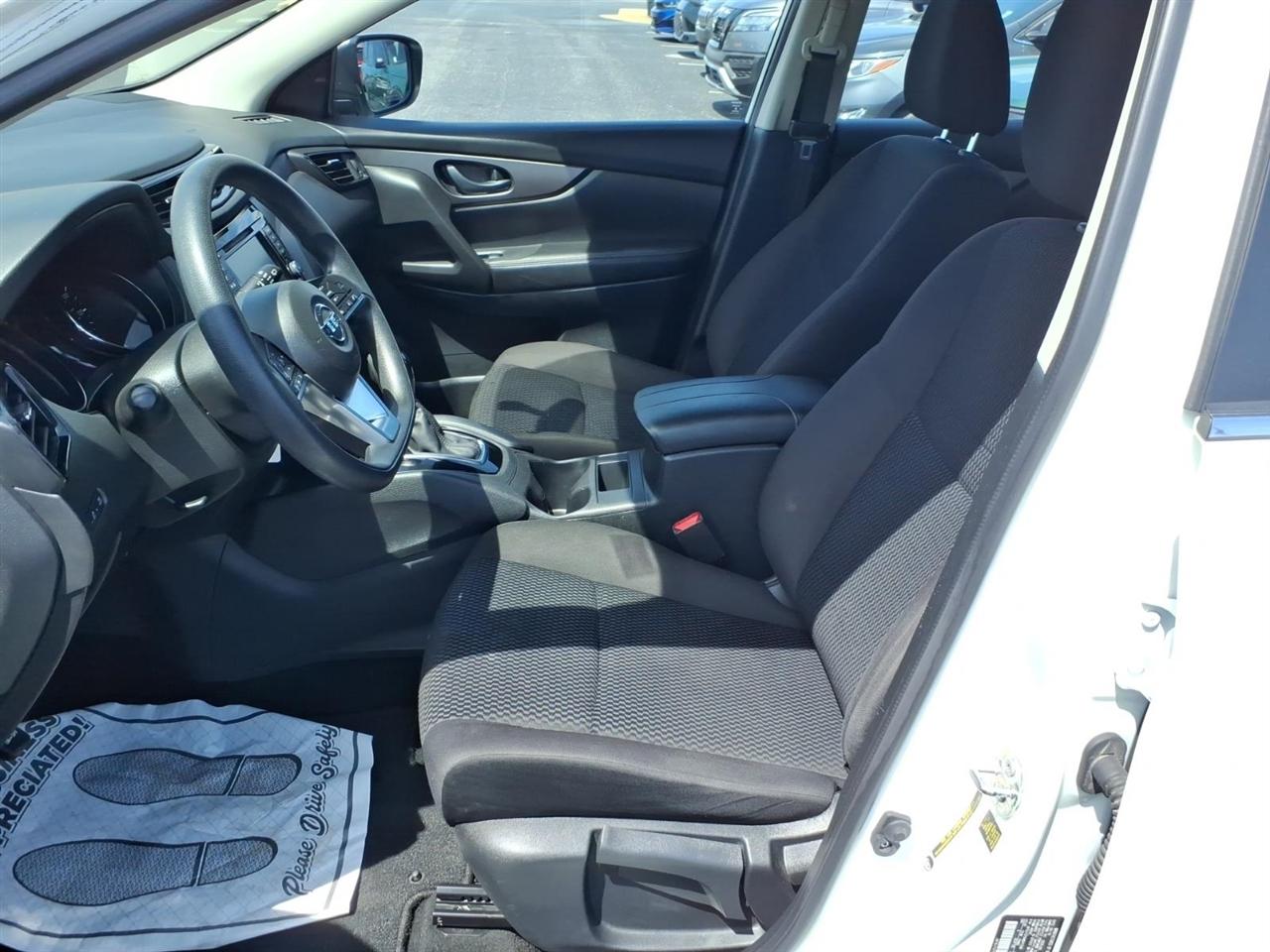 Nissan Rogue Sport  2019