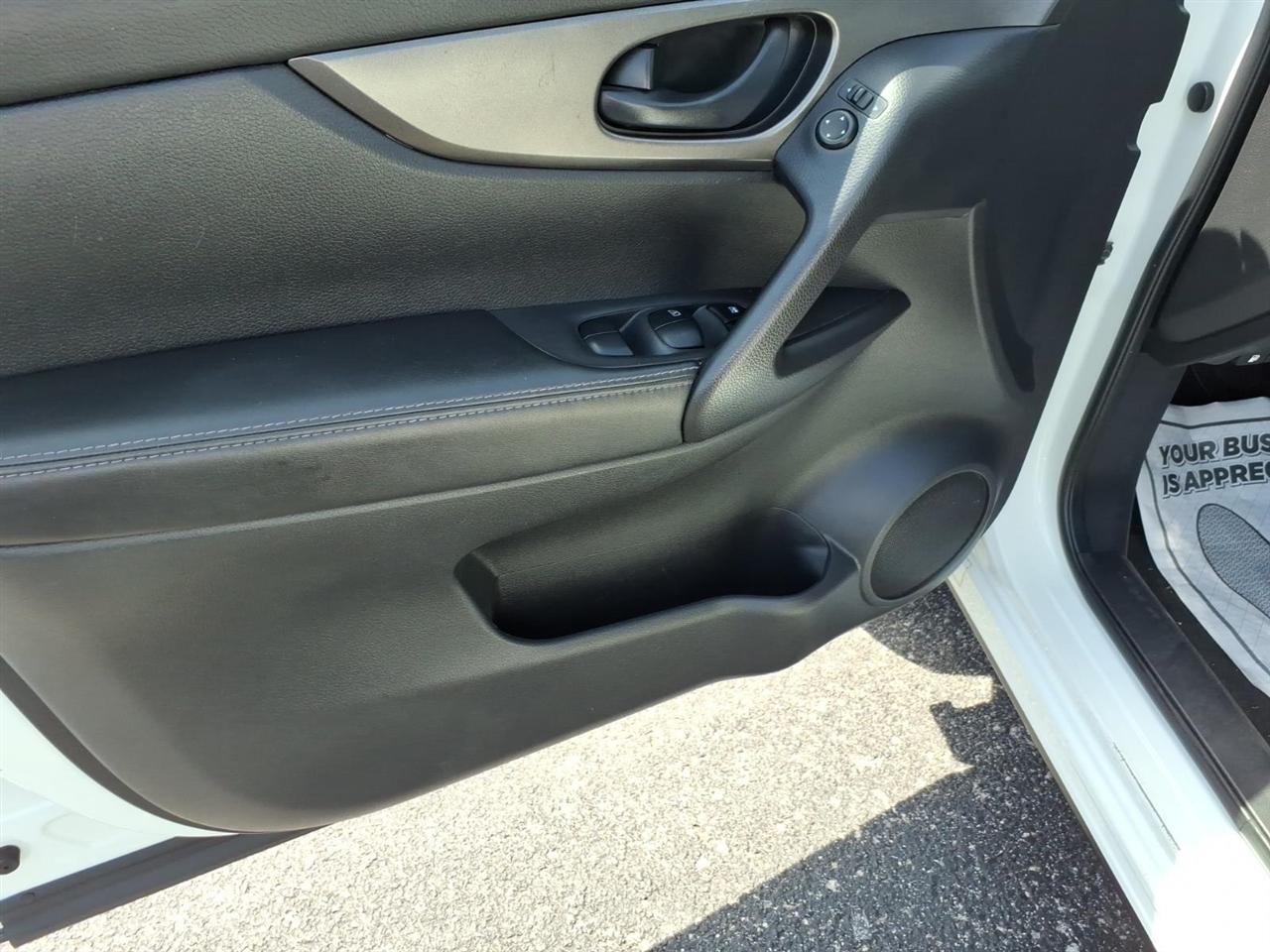 Nissan Rogue Sport  2019