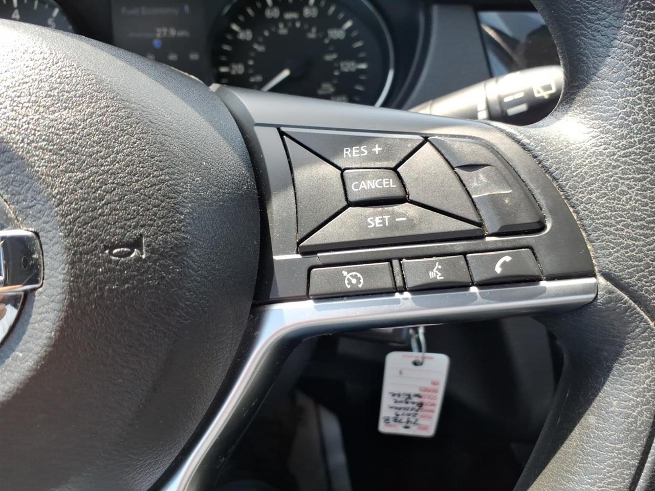 Nissan Rogue Sport  2019