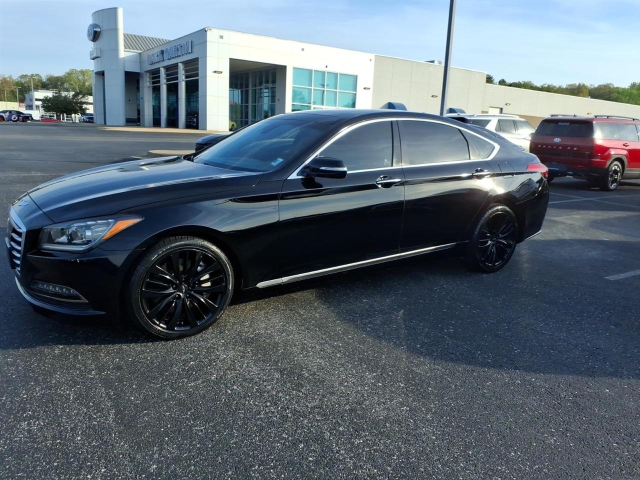 Hyundai Genesis  2015