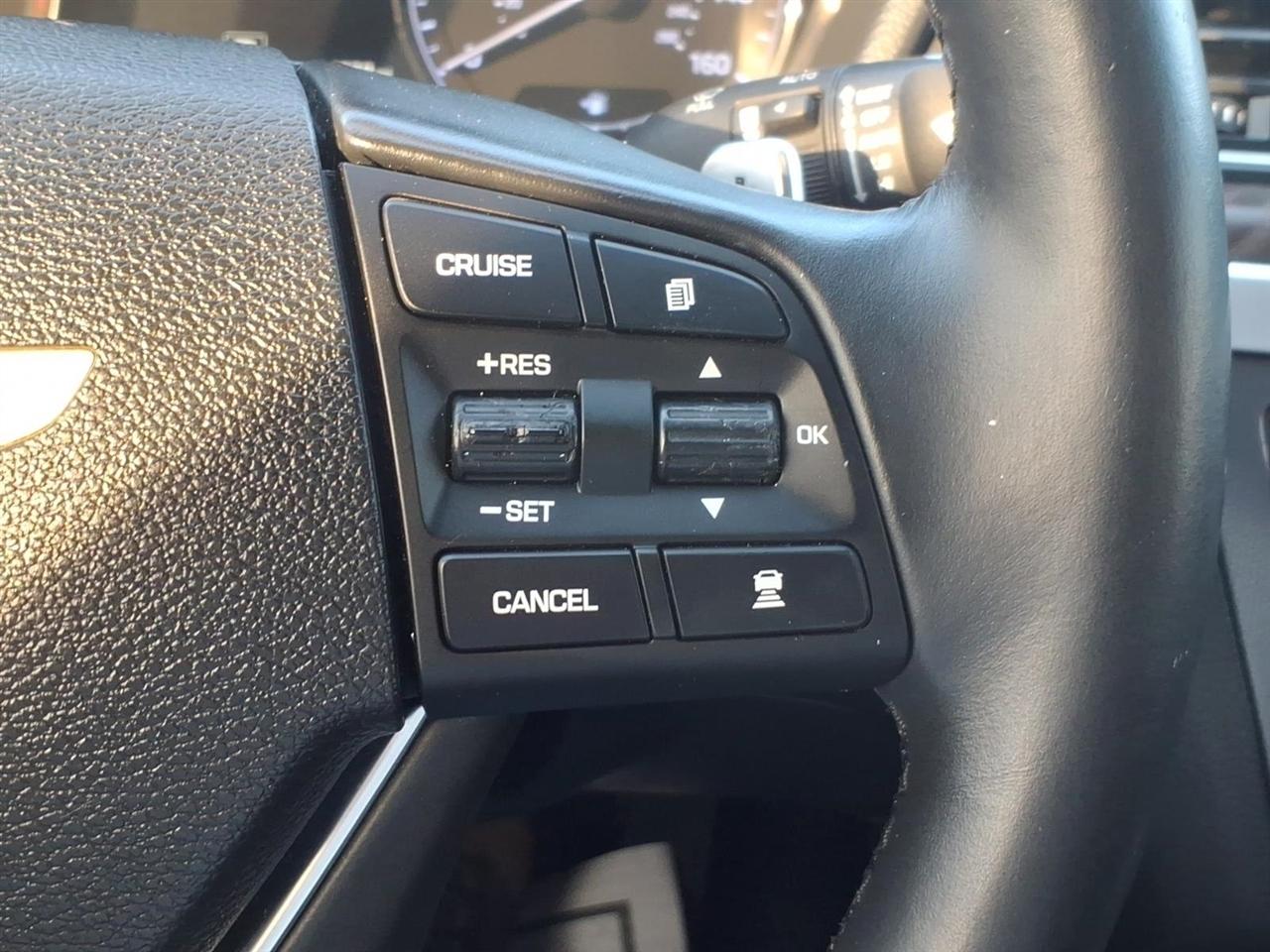 Hyundai Genesis  2015