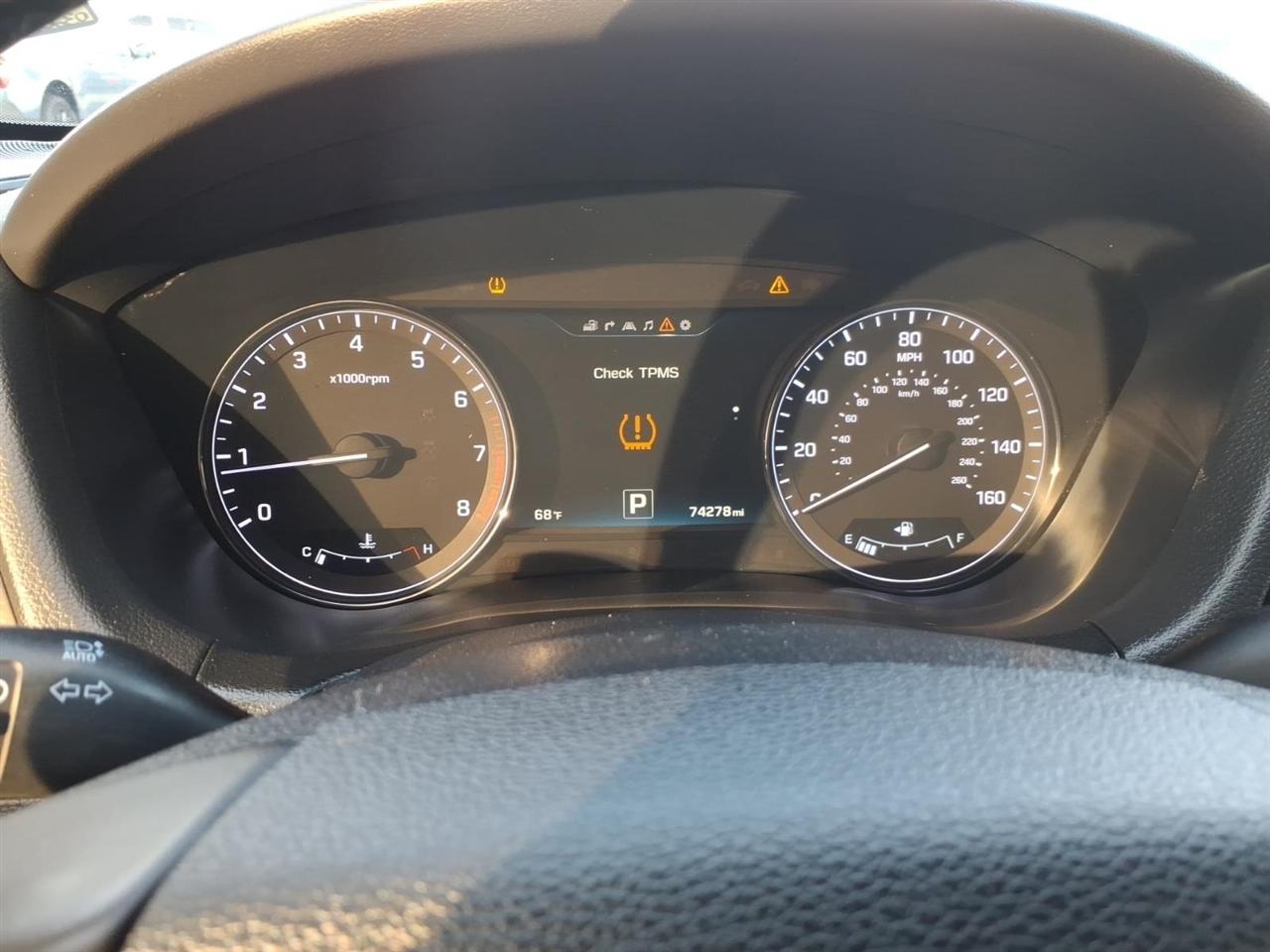 Hyundai Genesis  2015