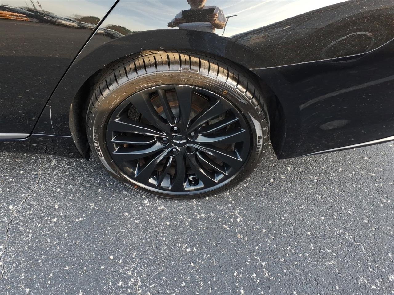 Hyundai Genesis  2015