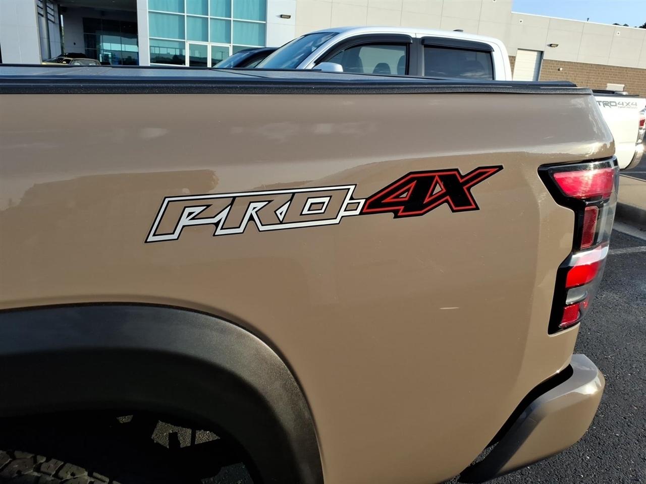 Nissan Frontier  2023