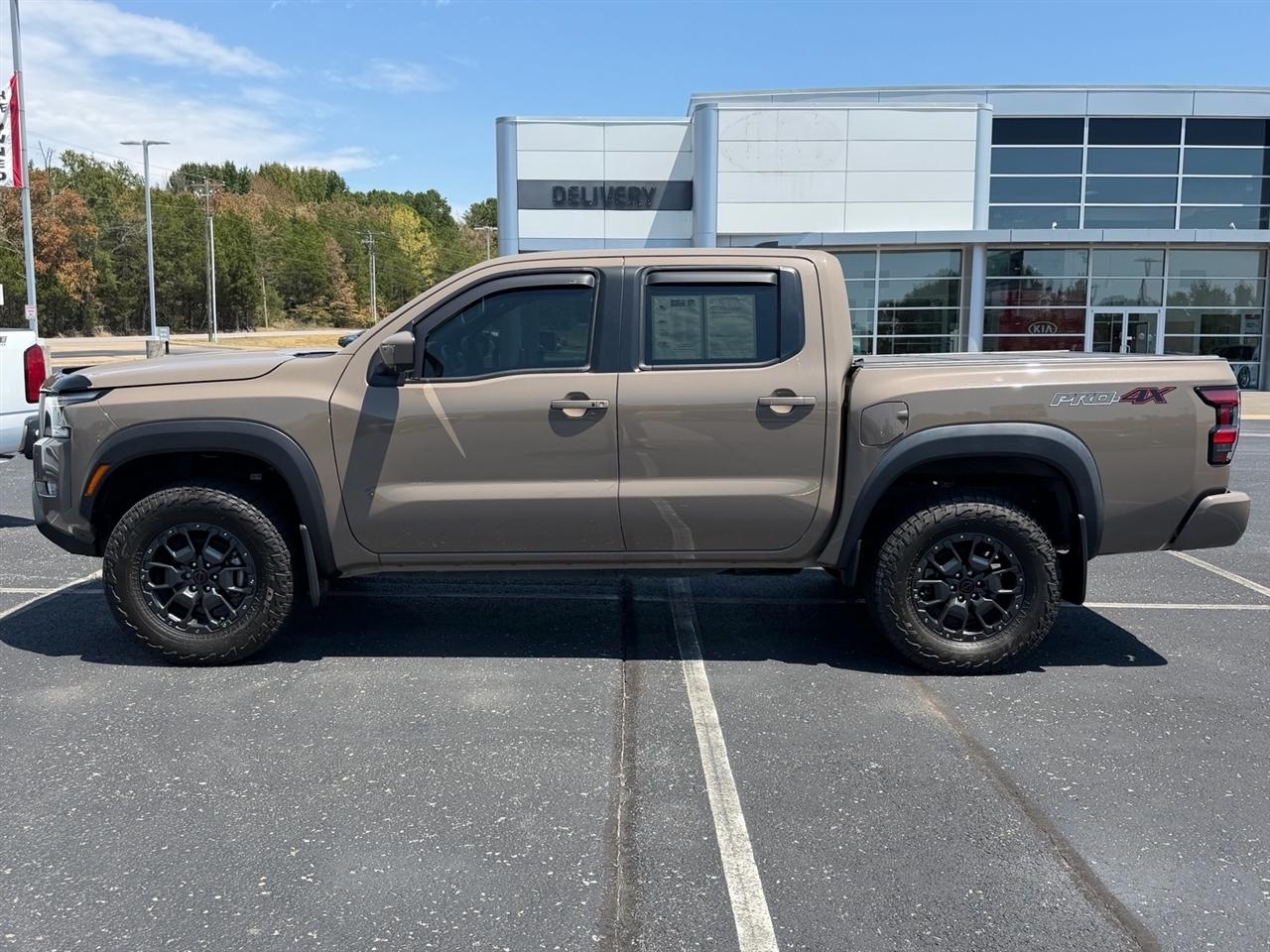 Nissan Frontier  2023