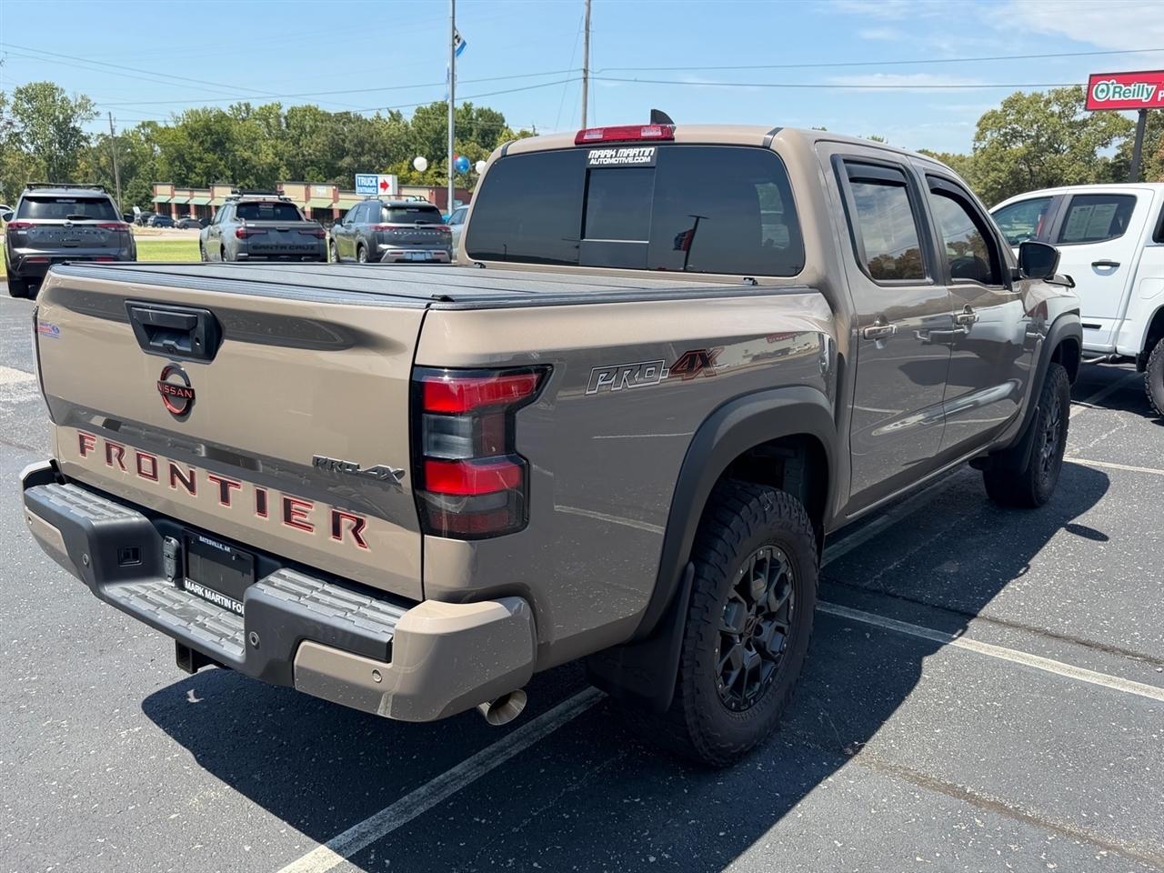 Nissan Frontier  2023