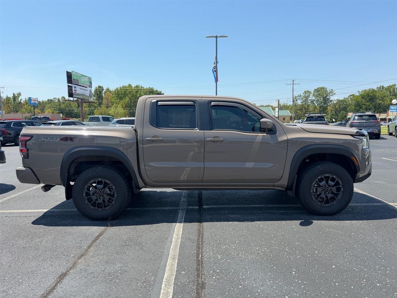 Nissan Frontier  2023