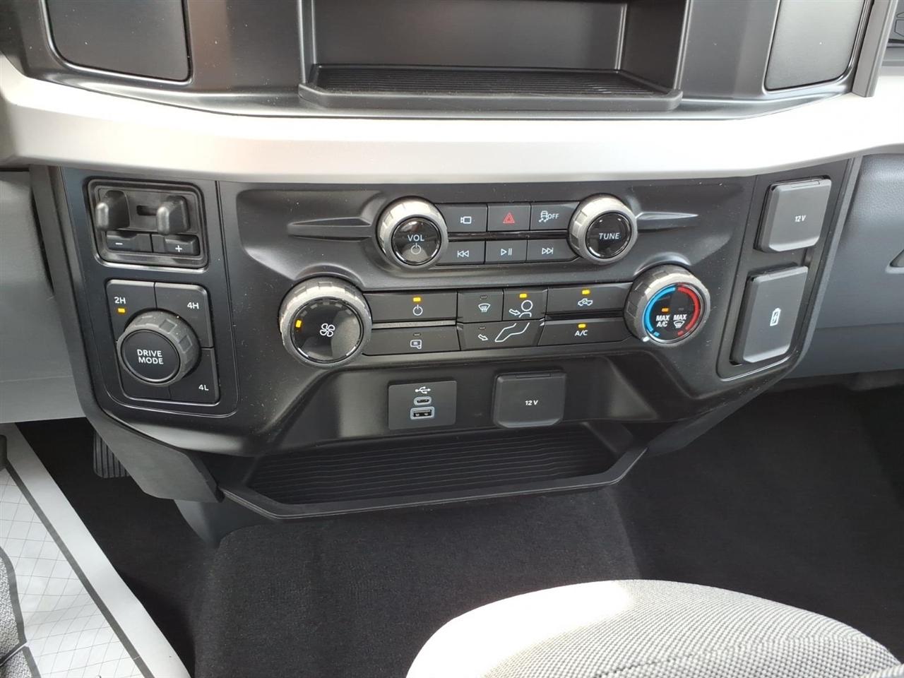 Ford Super Duty F-350 DRW  2026