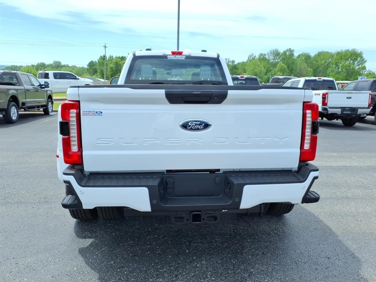 Ford Super Duty F-350 DRW  2026