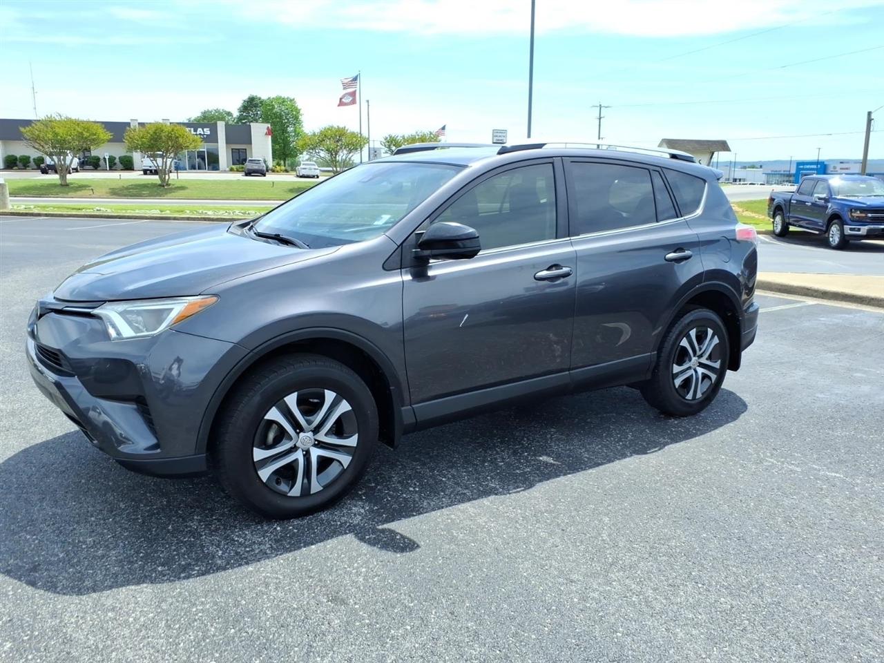 Toyota RAV4  2018