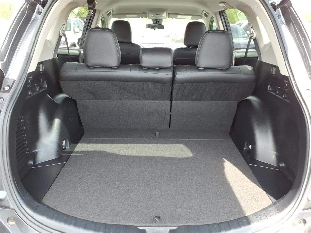Toyota RAV4  2018