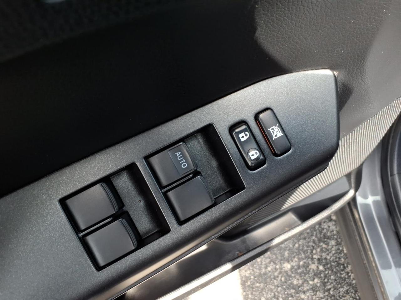 Toyota RAV4  2018
