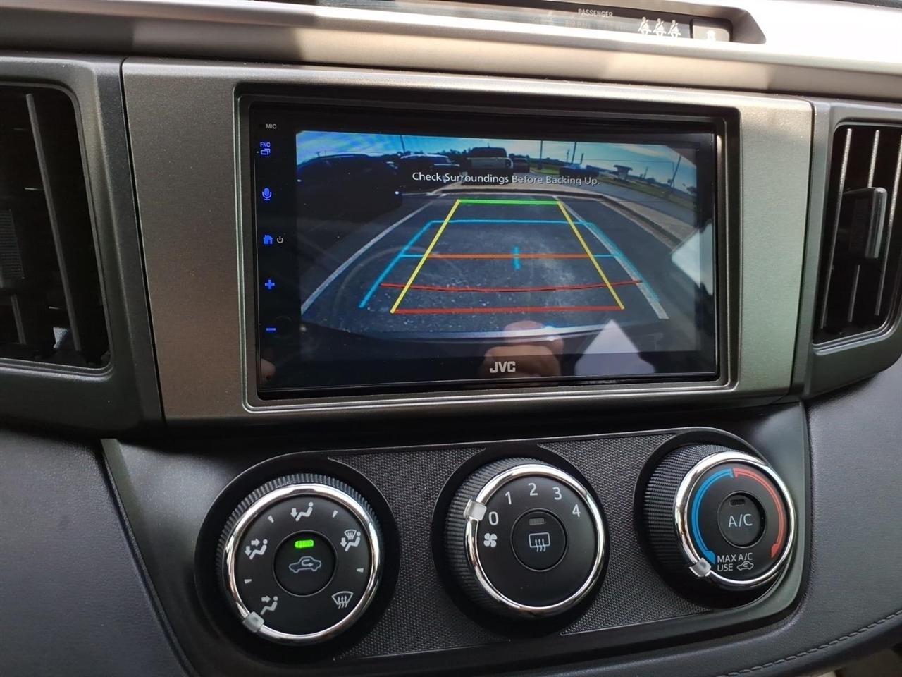 Toyota RAV4  2018