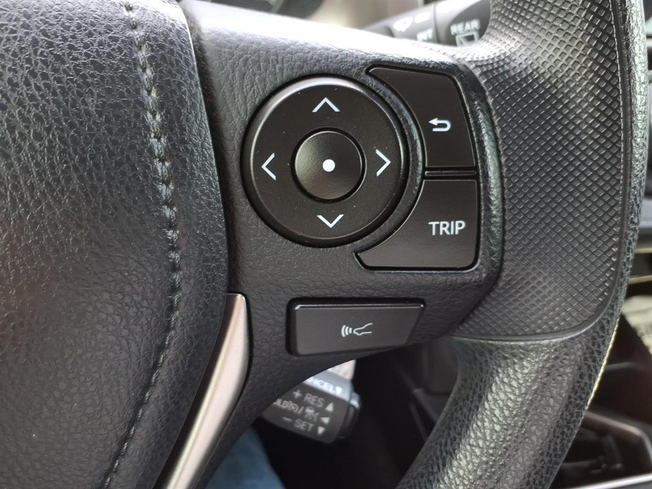 Toyota RAV4  2018