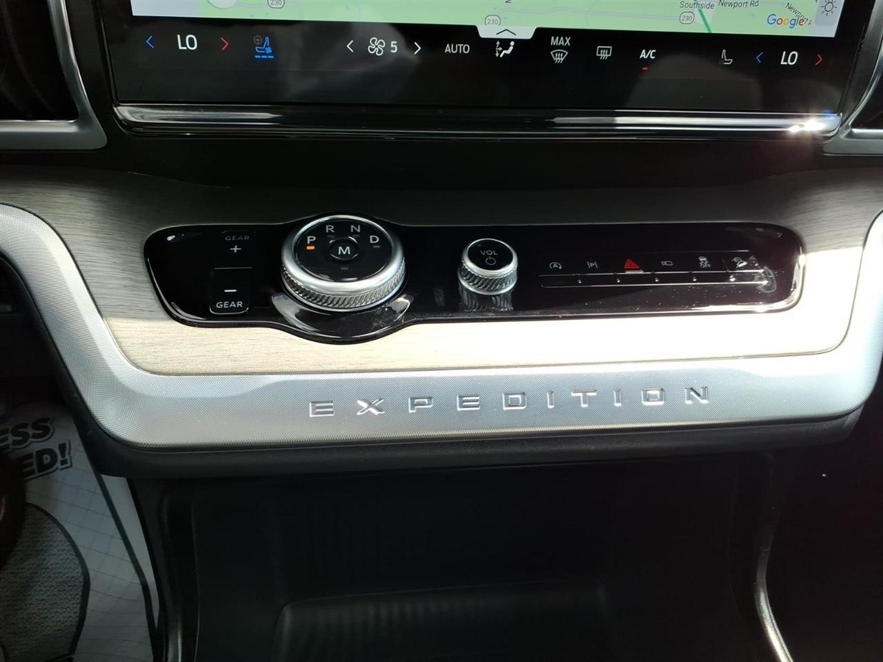 Ford Expedition  2025