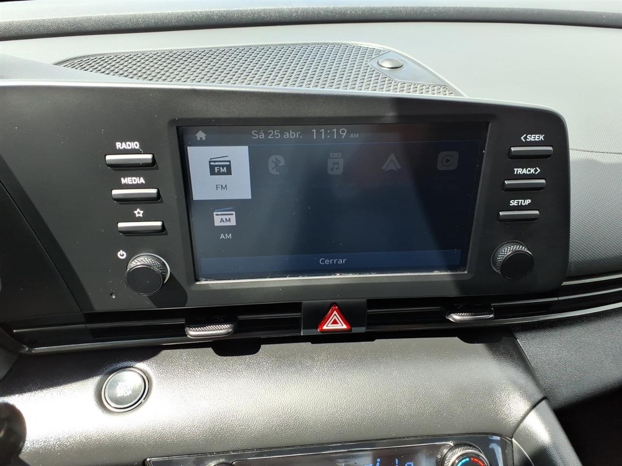 Hyundai Elantra  2025