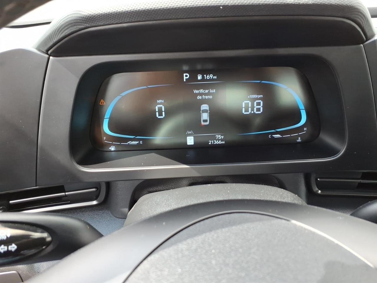 Hyundai Elantra  2025