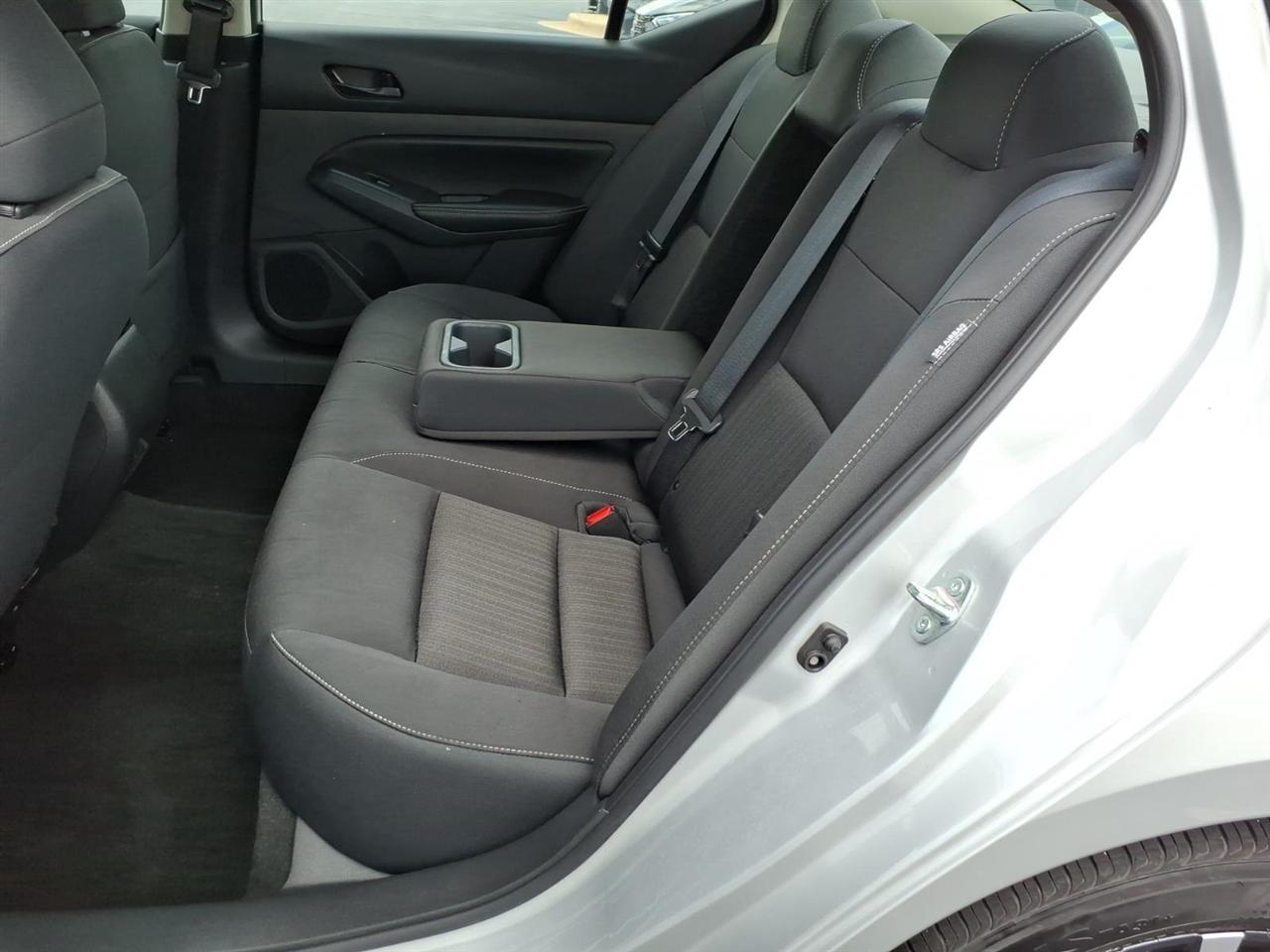 Nissan Altima  2025