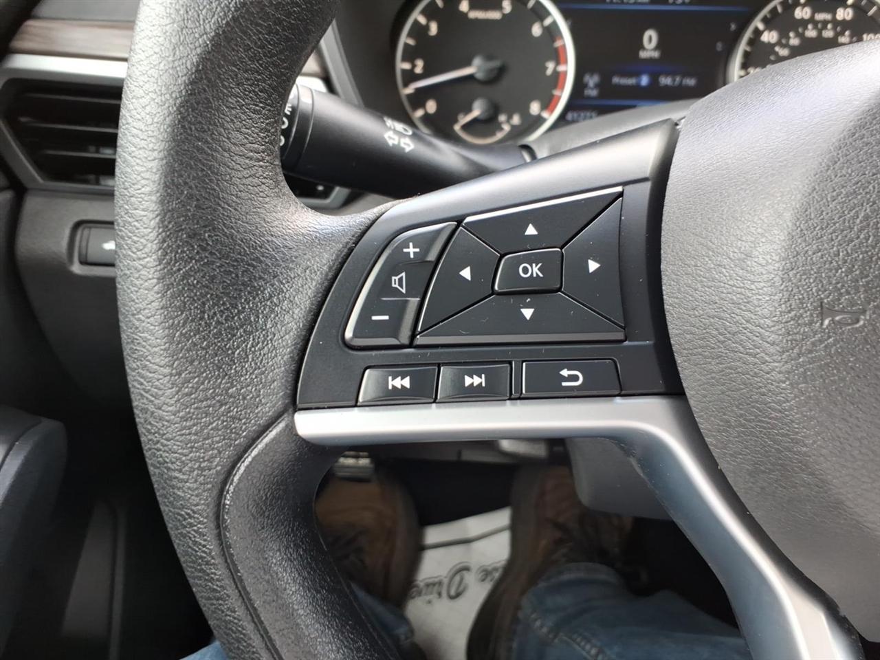 Nissan Altima  2025