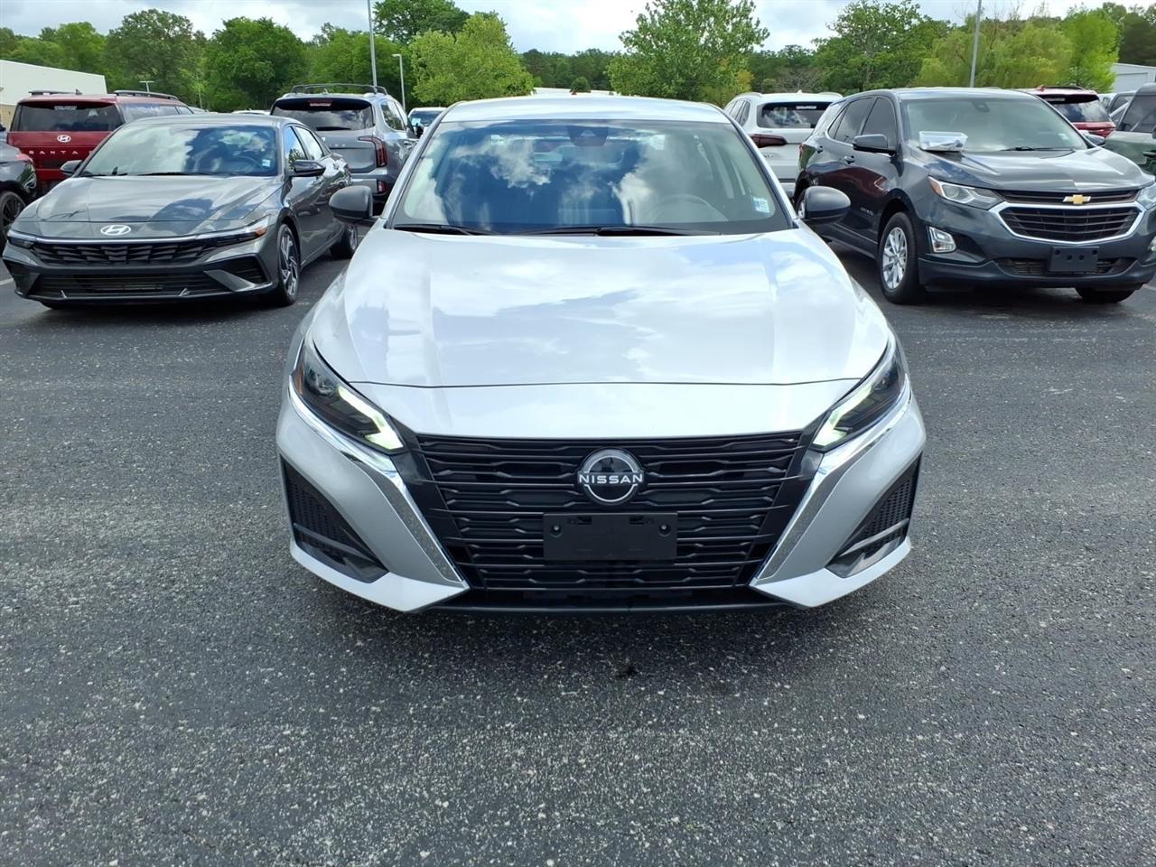 Nissan Altima  2025