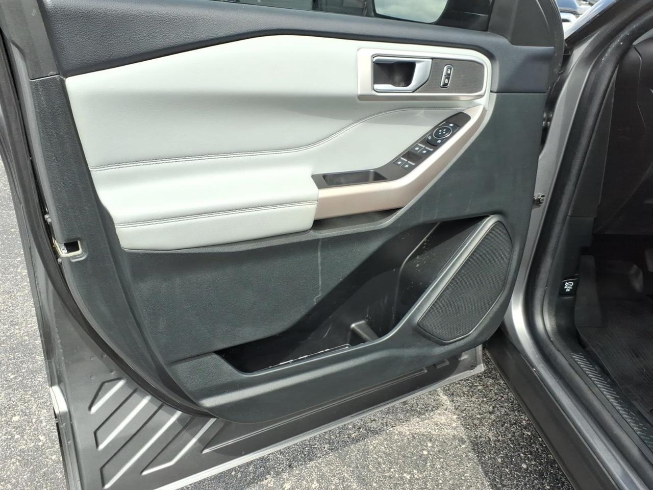 Ford Explorer  2023