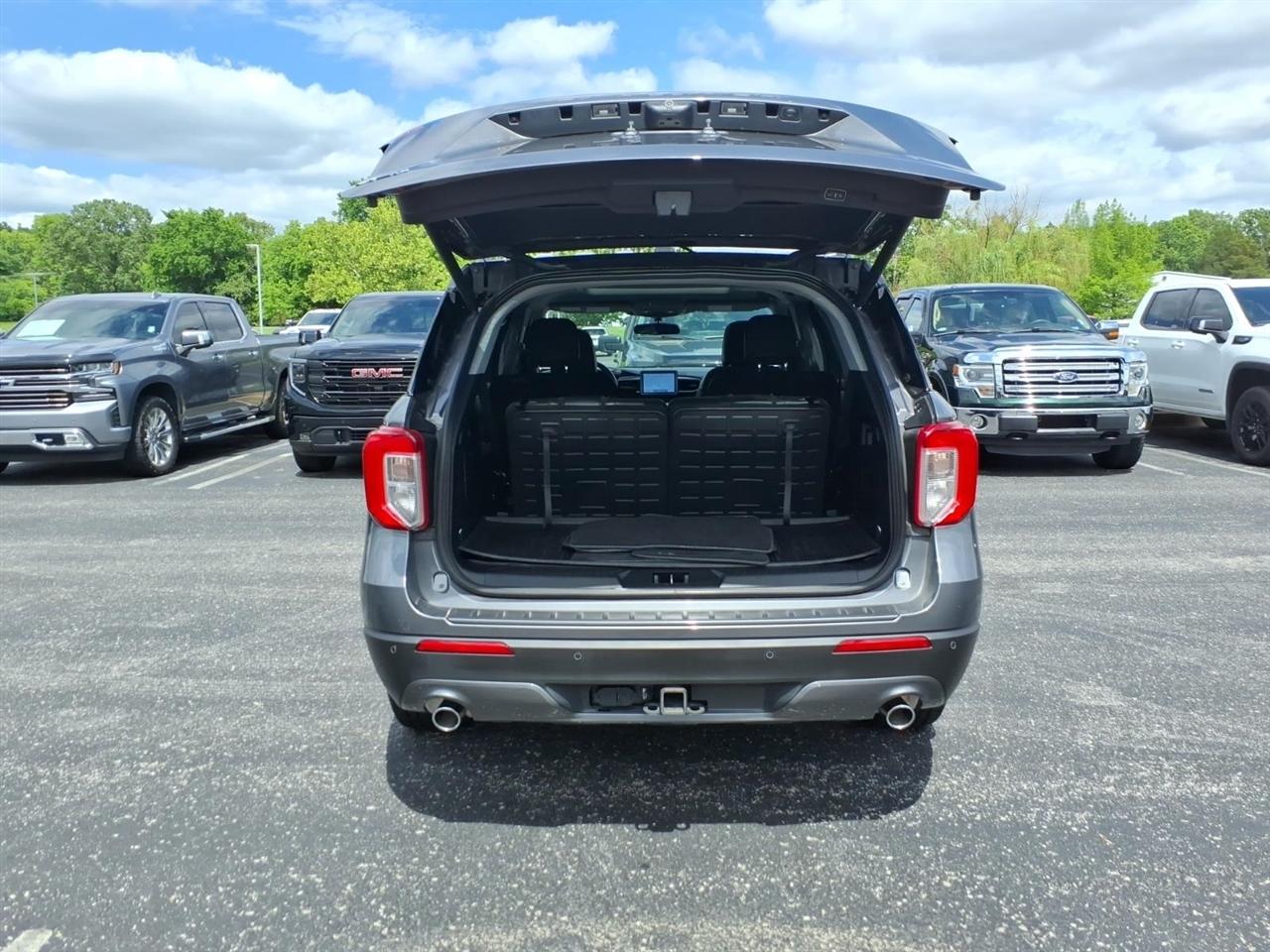 Ford Explorer  2023