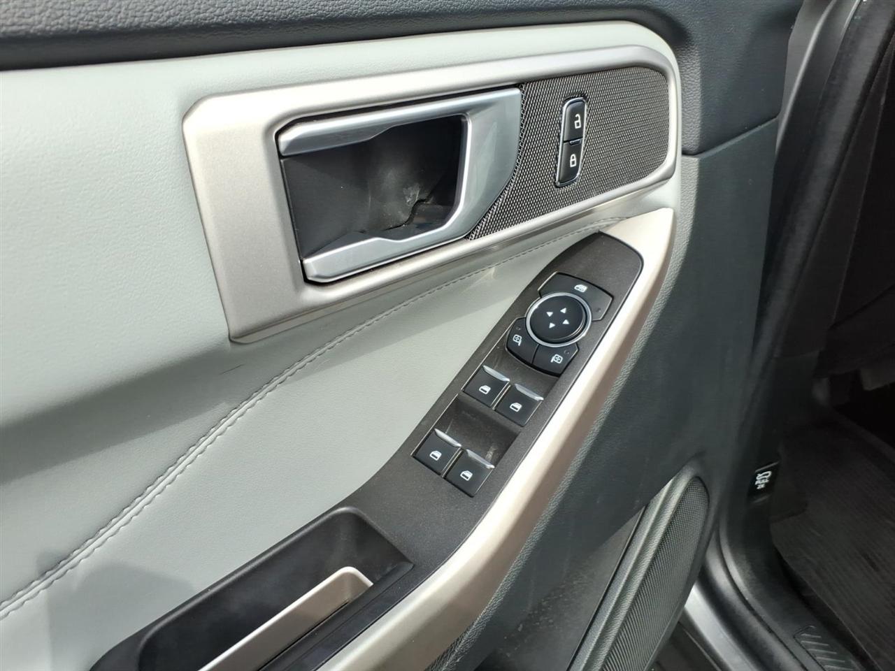 Ford Explorer  2023