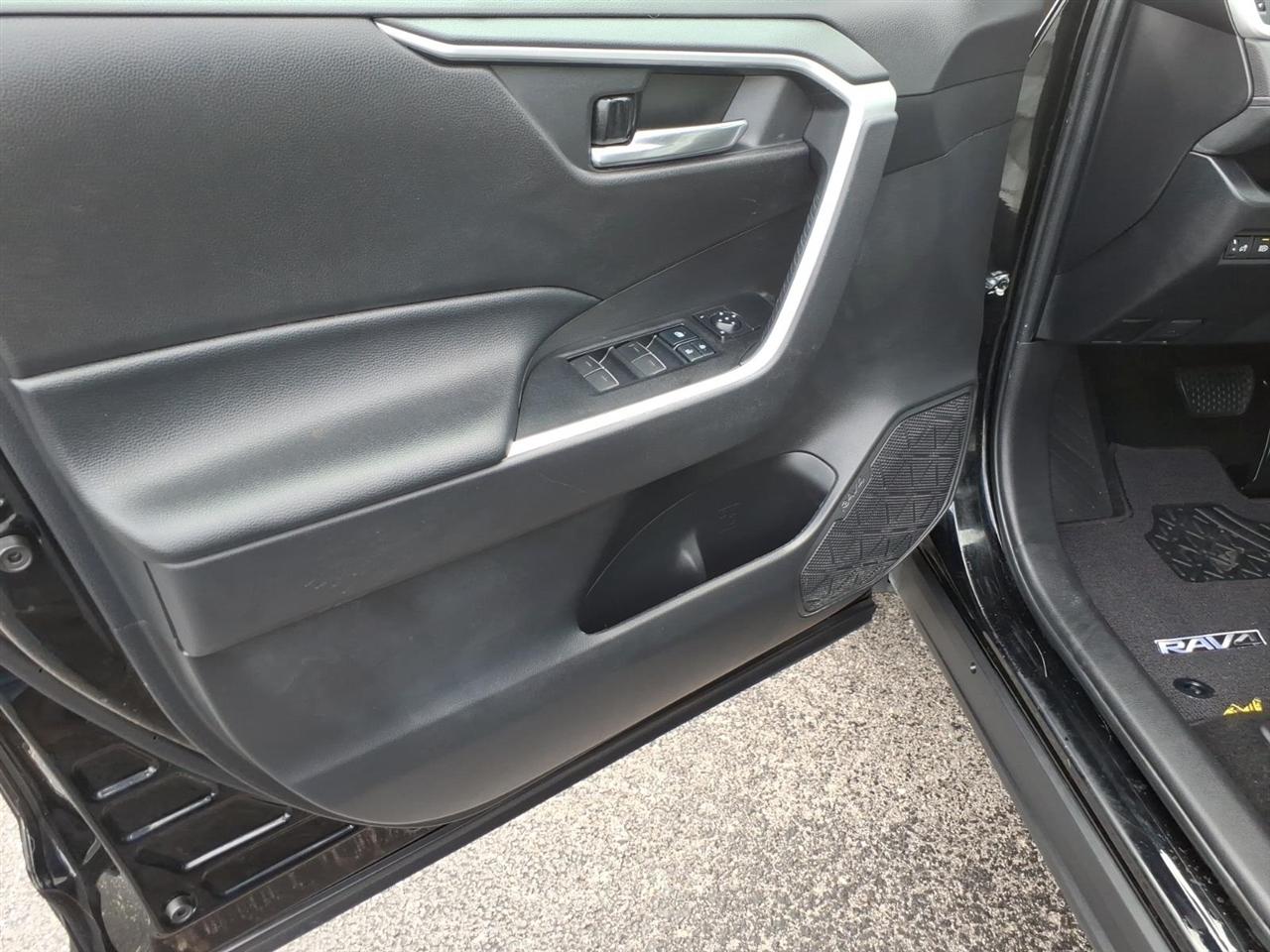 Toyota RAV4  2022