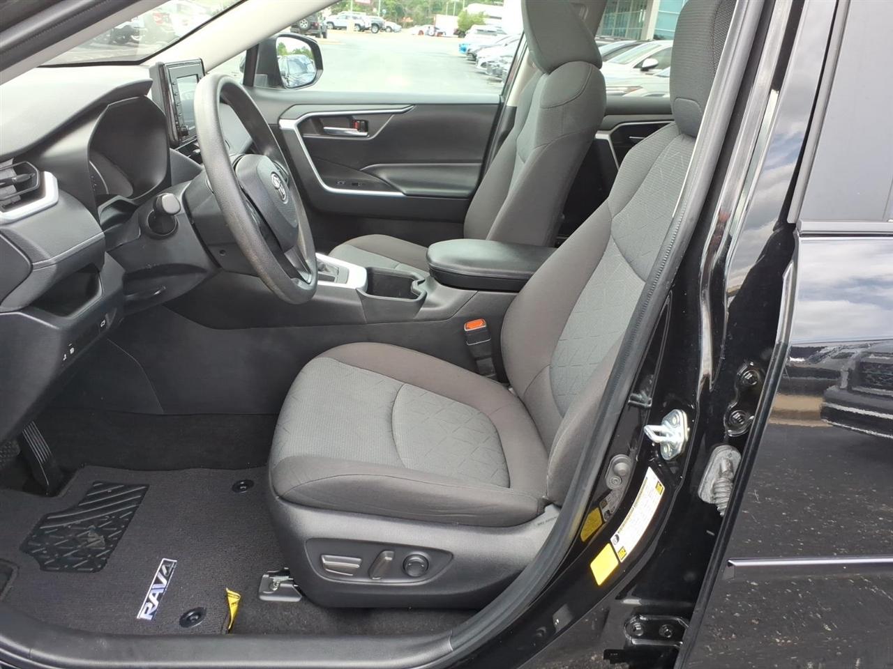 Toyota RAV4  2022