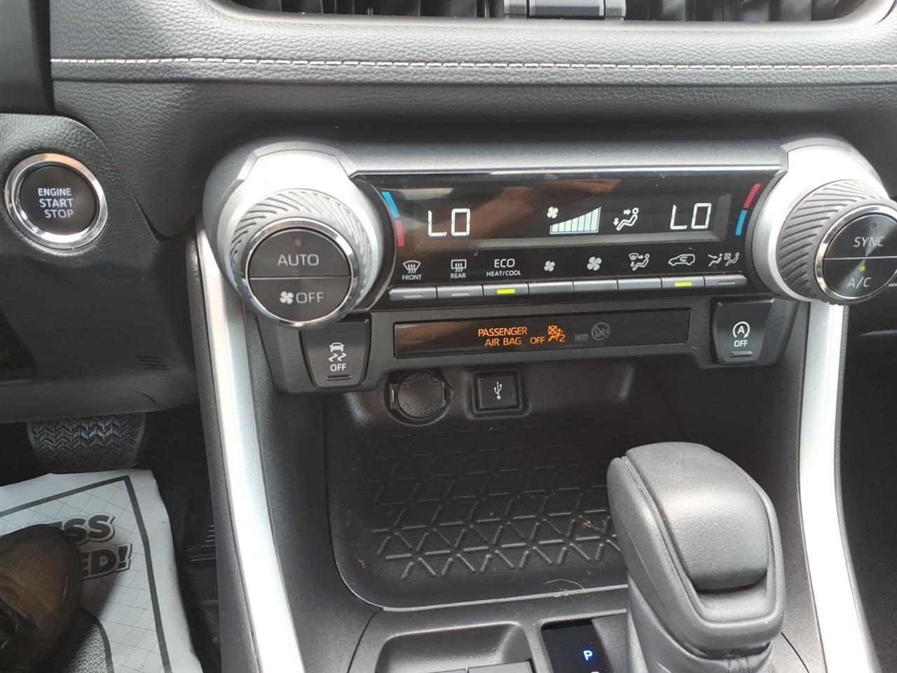 Toyota RAV4  2022