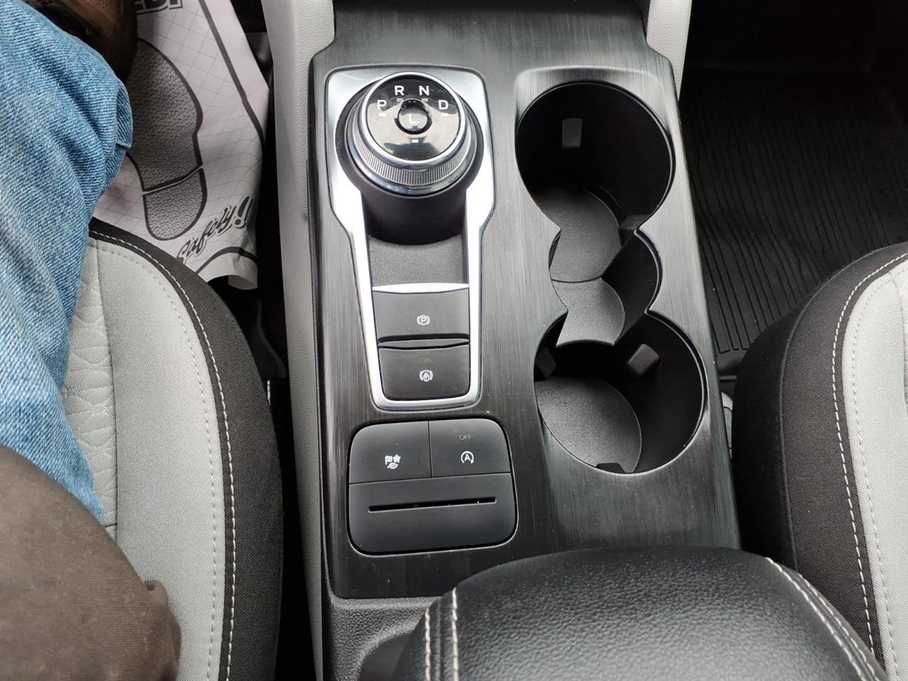 Ford Escape  2023