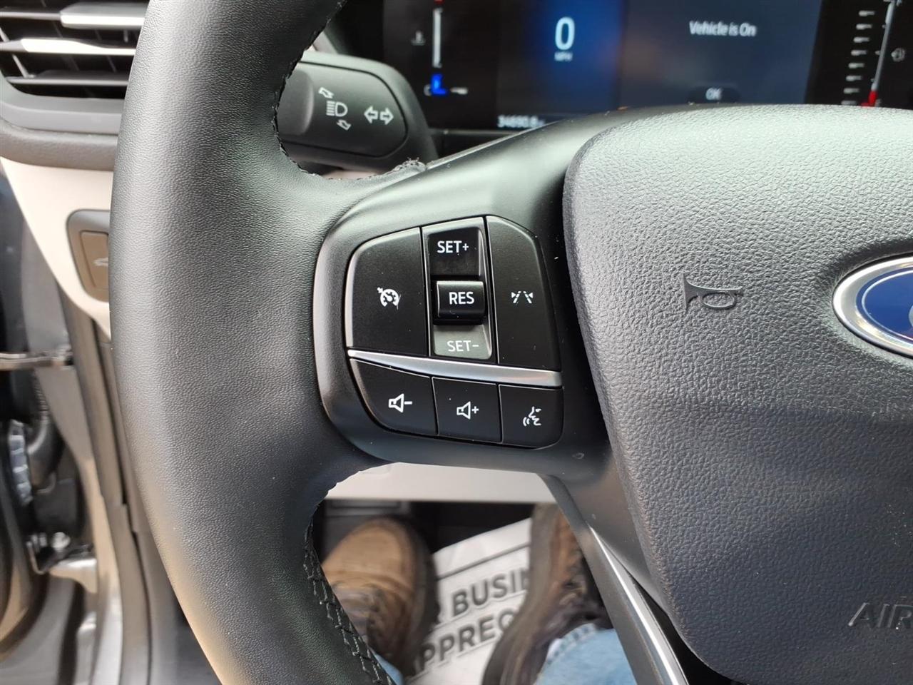 Ford Escape  2023