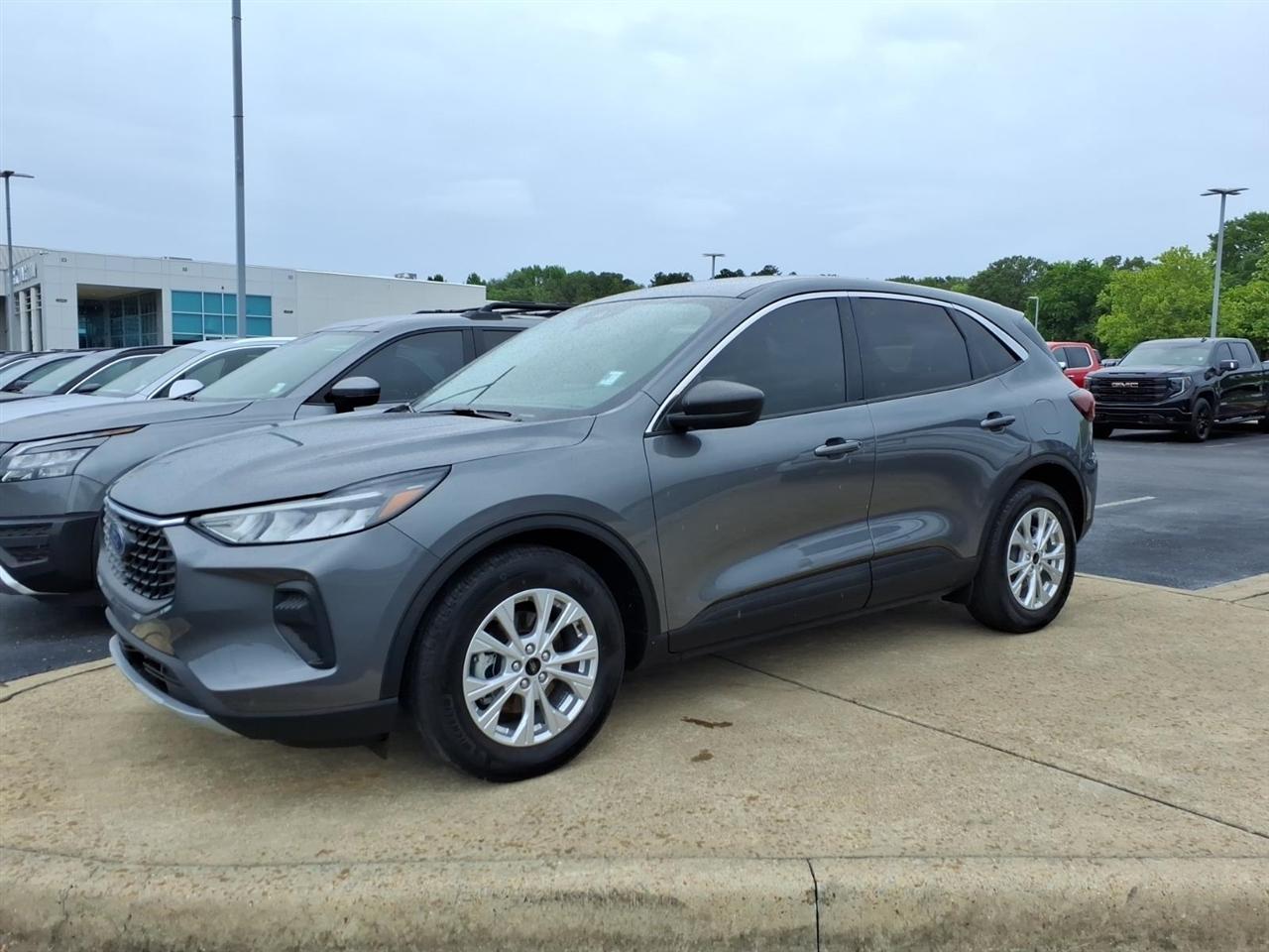 Ford Escape  2023