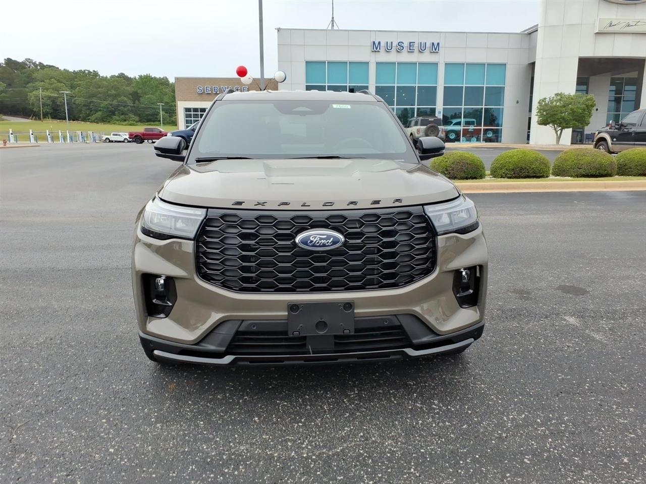 Ford Explorer  2026