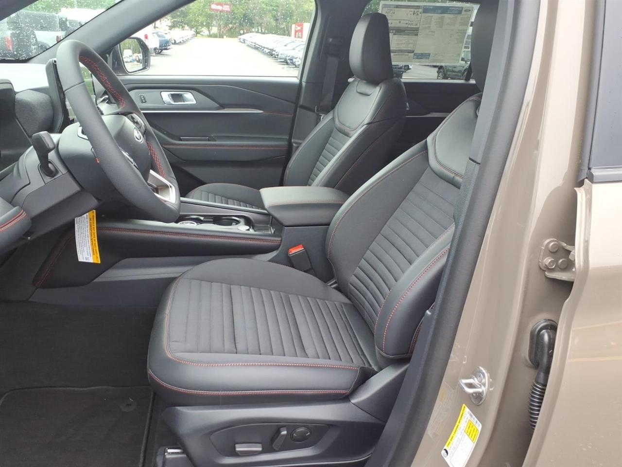 Ford Explorer  2026