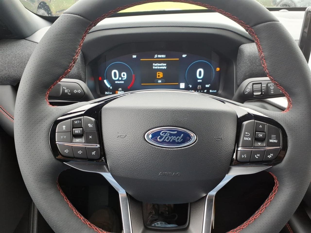 Ford Explorer  2026
