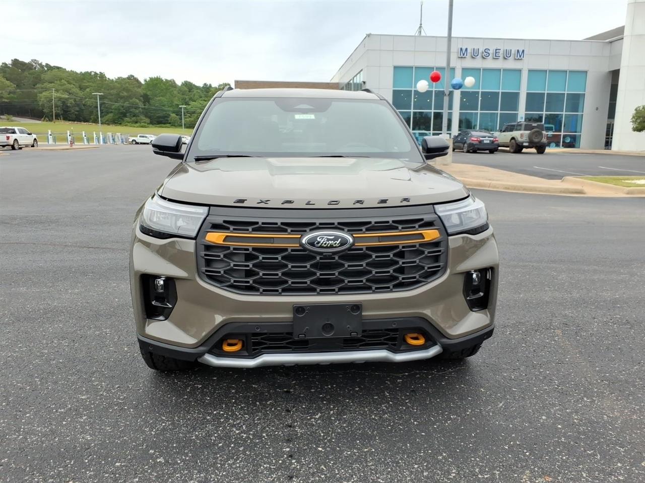 Ford Explorer  2026
