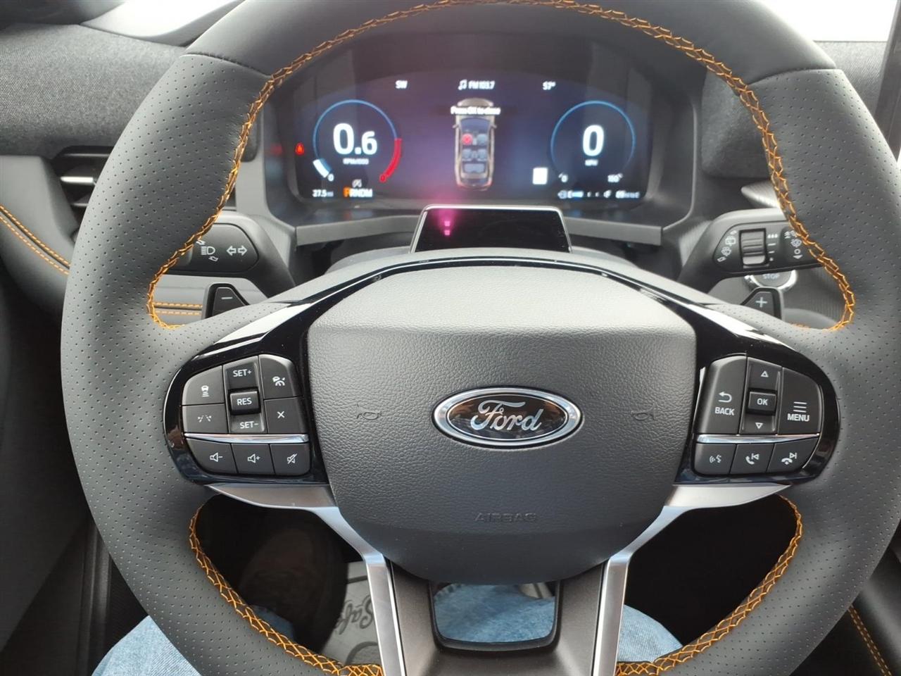 Ford Explorer  2026