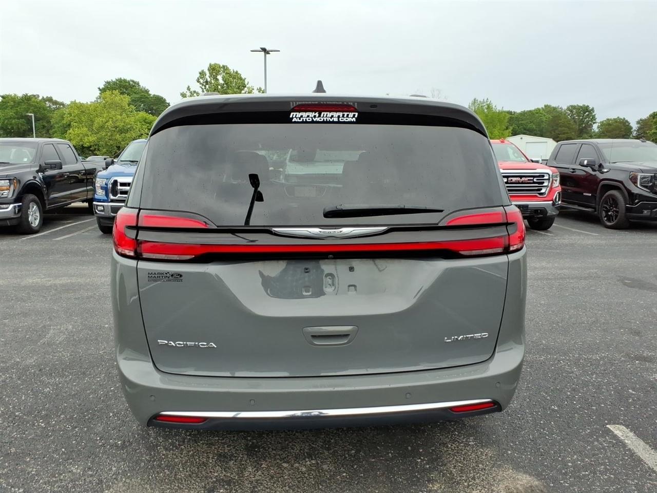 Chrysler Pacifica  2023