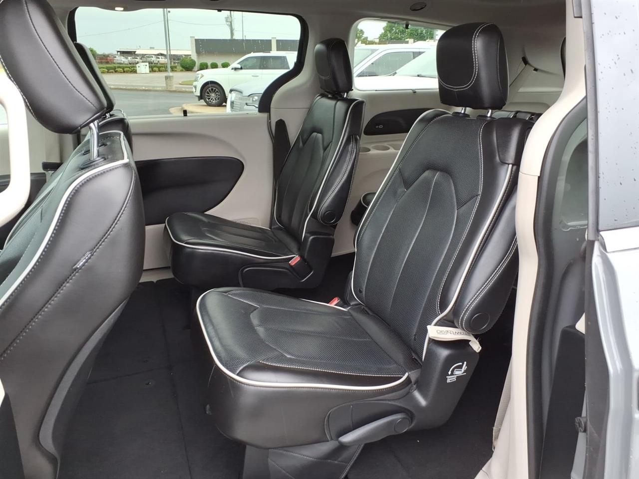 Chrysler Pacifica  2023