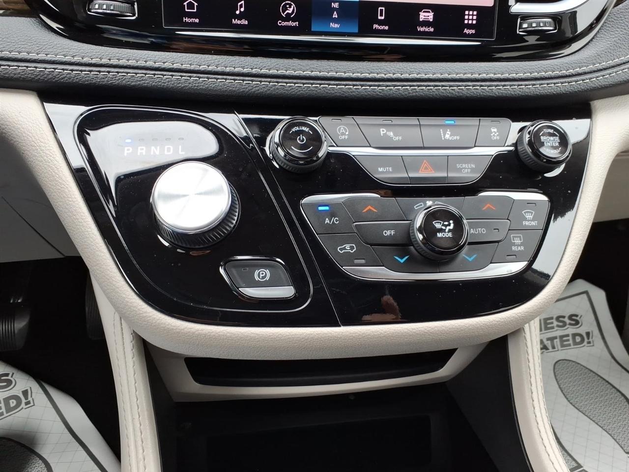 Chrysler Pacifica  2023