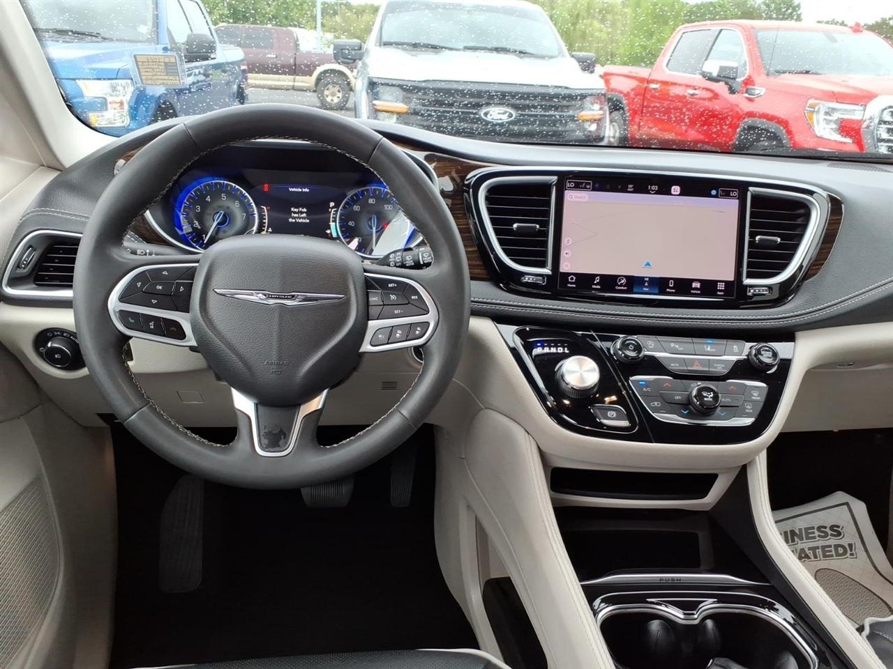 Chrysler Pacifica  2023