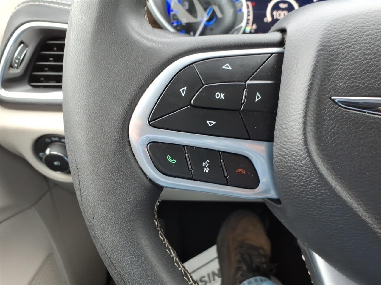 Chrysler Pacifica  2023