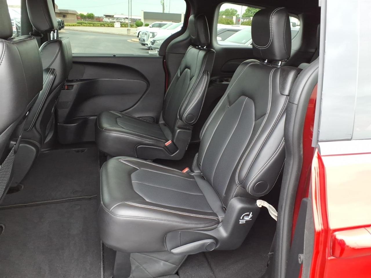 Chrysler Pacifica  2025