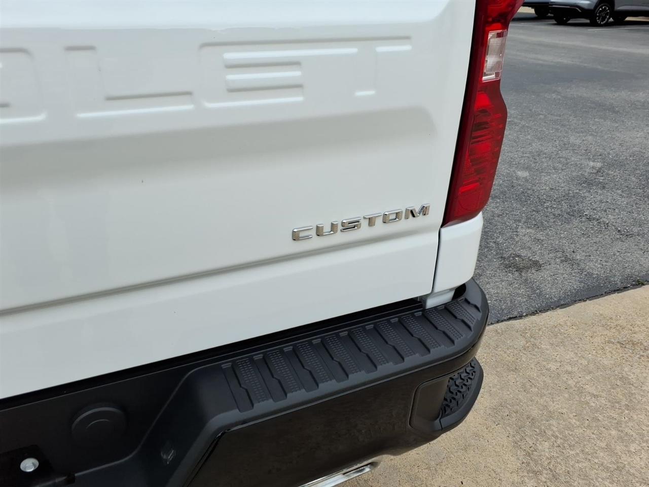 Chevrolet Silverado 1500  2025