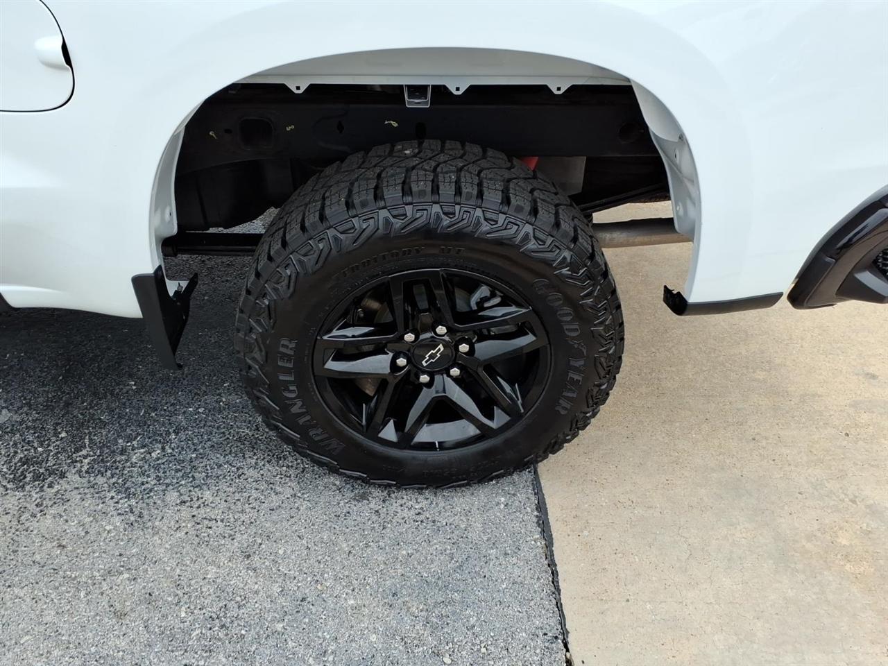 Chevrolet Silverado 1500  2025