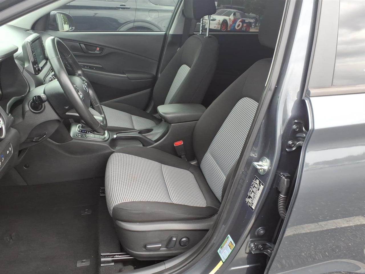 Hyundai Kona  2021