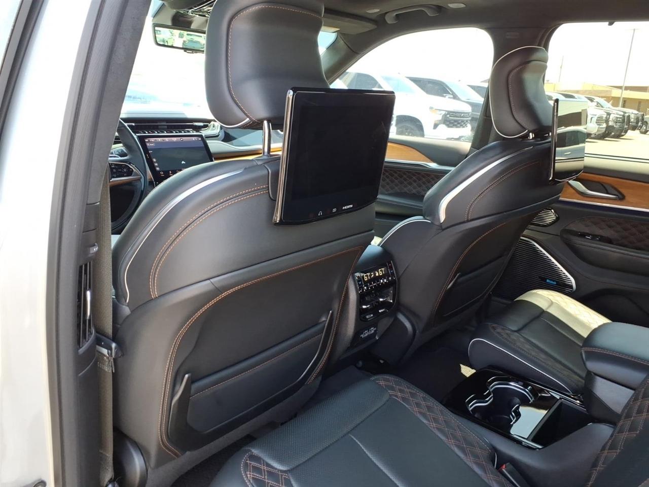 Jeep Grand Cherokee L  2023